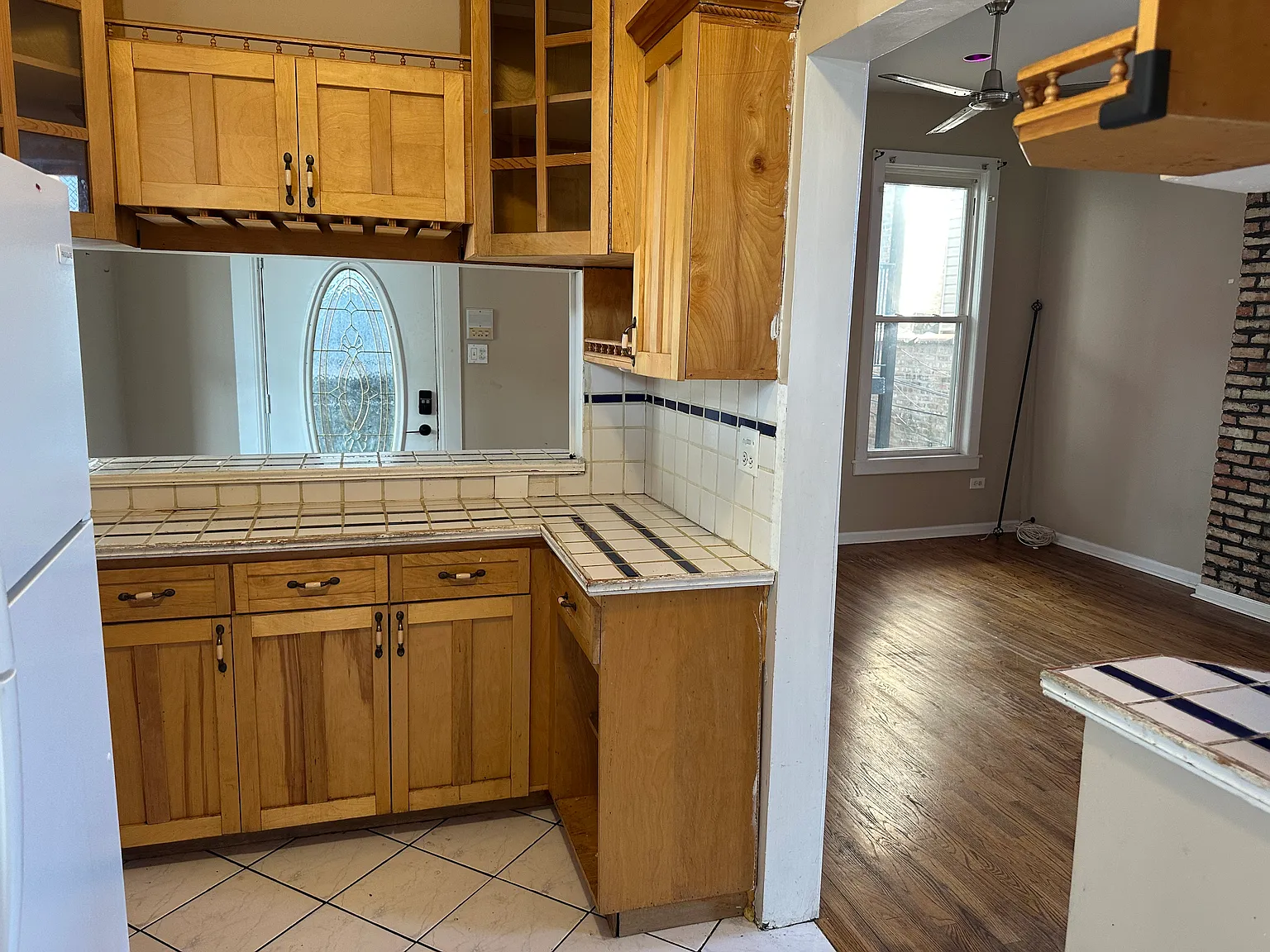 3 bed, 1600 sqft, $3,200 — Photo 4