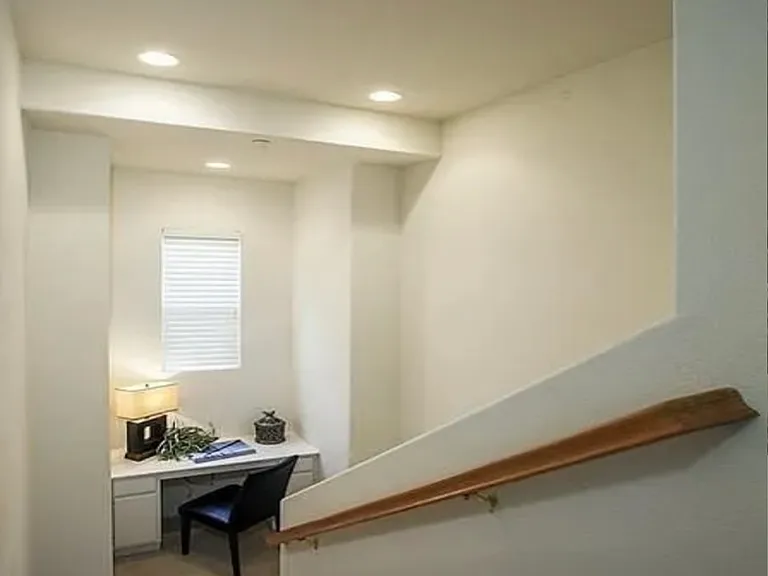 2302 Timberwood — Photo 2