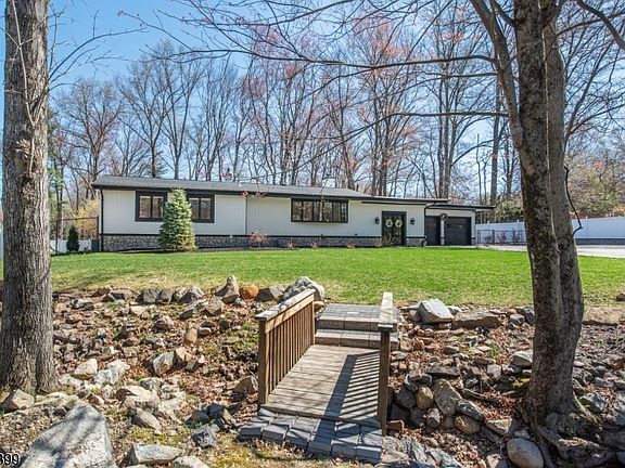 2nd image of 80 Park Rd