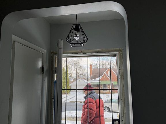 3rd image of 10643 Balfour Rd