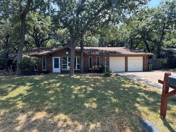 1233 Kathryn St, Hurst, TX 76053