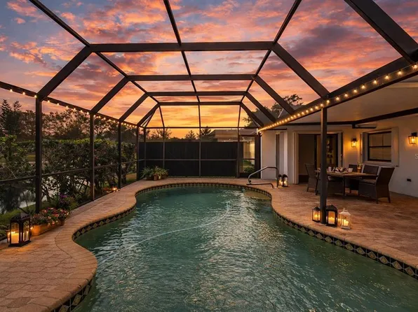 4423 Meadow Creek Cir, Sarasota, FL 34233