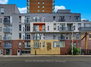 360 Cumberland St #104, Ottawa, ON K1N 0B1