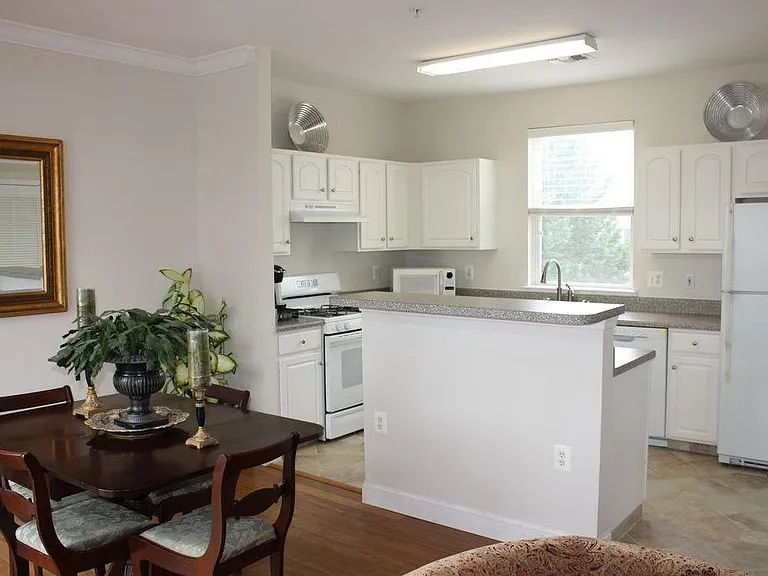 21787 Flanders Ct — Photo 16