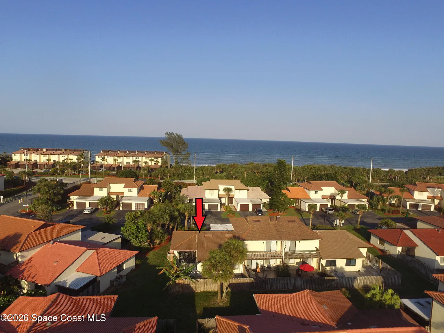 2 bed, 2.0 bath, 1099 sqft, $2,200 — Photo 2