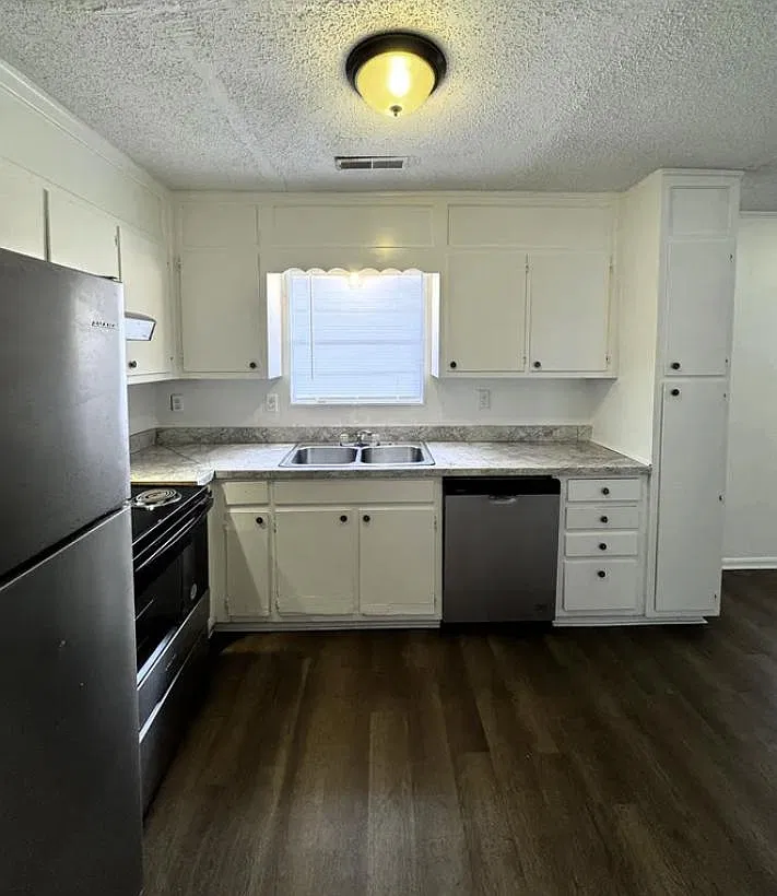 4101 McVay St SW - Unit 5 — Photo 3