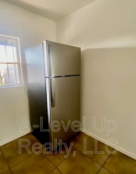 1027 S Santa Rita Ave #1 — Photo 12