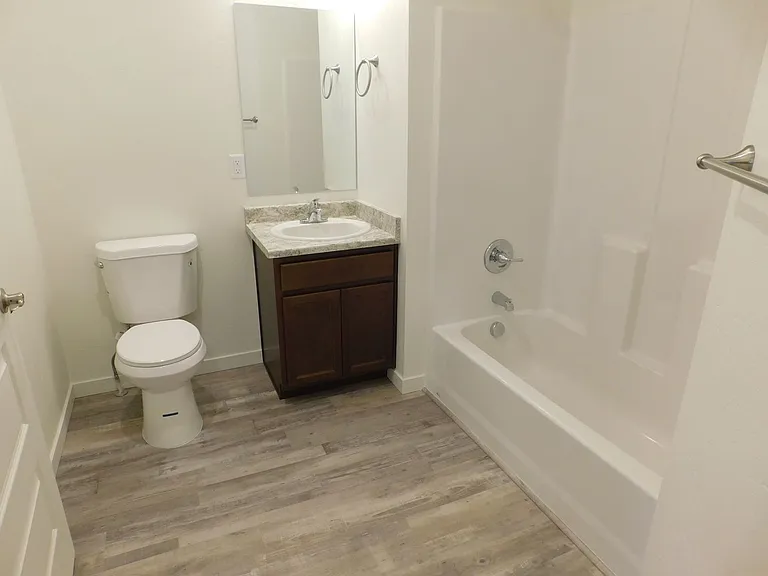 662 Brookwillow Dr — Photo 9