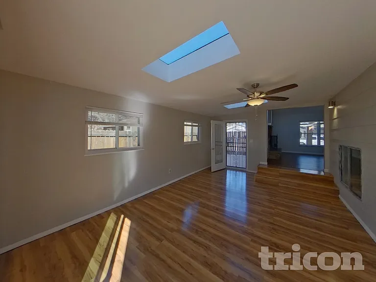 3015 Moonbeam Cir N — Photo 19