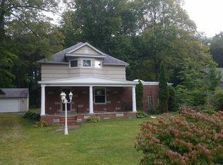 6593 Versailles Rd, Lake View, NY 14085