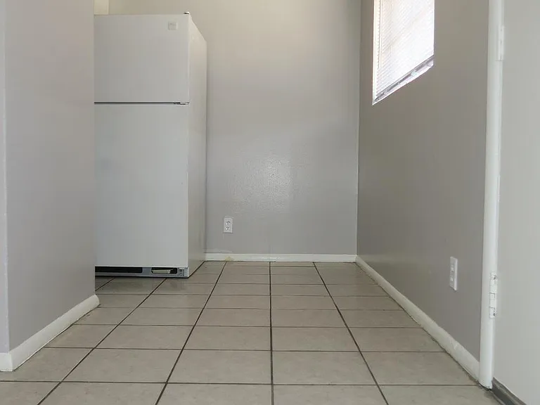 4023 Thomason Ave #2 — Photo 7