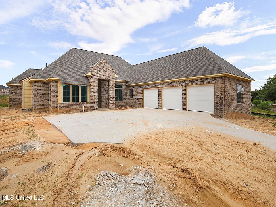 1st image of 233 Parke Dr