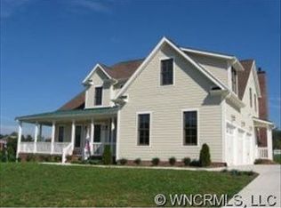 15 Rockbridge Rd, Mills River, NC 28759