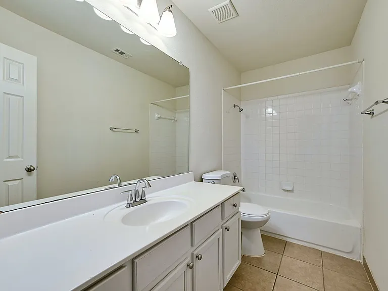 1531 Parkfield Cir — Photo 21