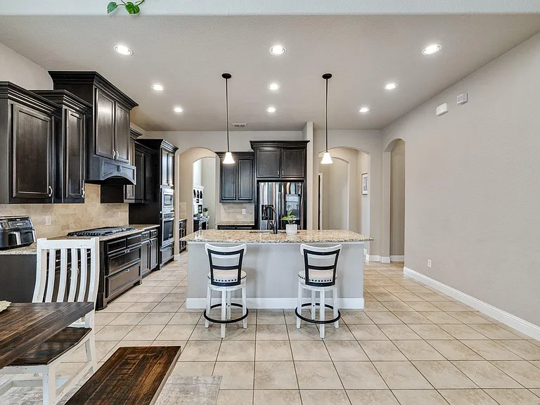 7148 Chelsea Dr — Photo 3