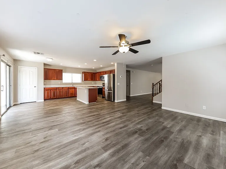 11215 W Garfield St — Photo 9