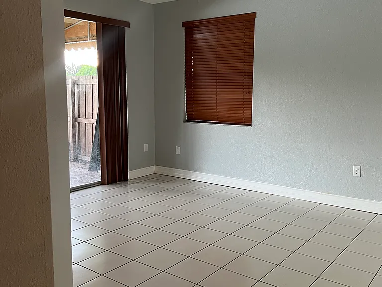 2606 SE 15th Pl — Photo 11
