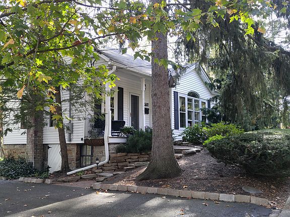 2nd image of 276 High St