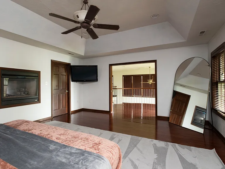1003 Blackthorne Dr — Photo 13