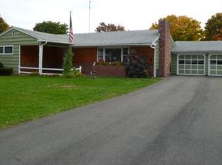 11 Jefferson Ave, Greenfield, MA 01301