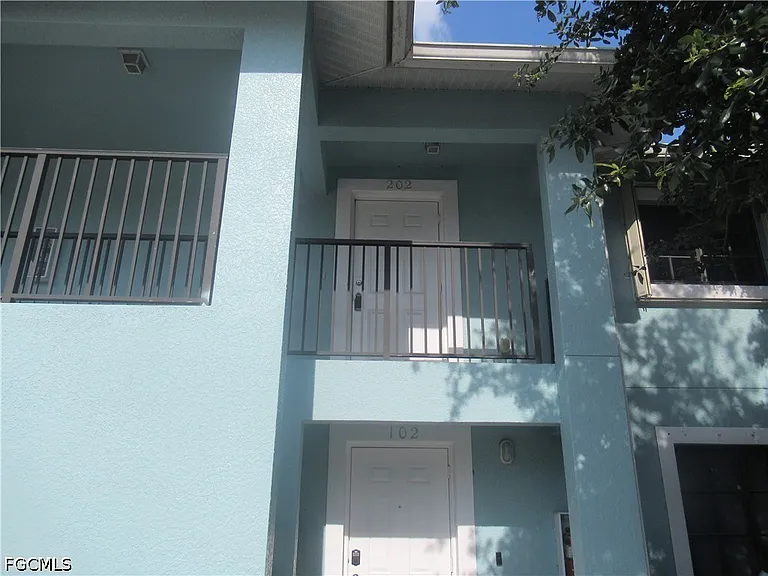 1535 Andalusia Blvd — Photo 2