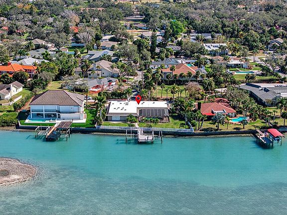 3rd image of 2326 Seton Ln