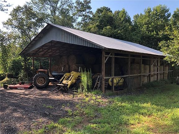 2nd image of 1755 Hightower Rd