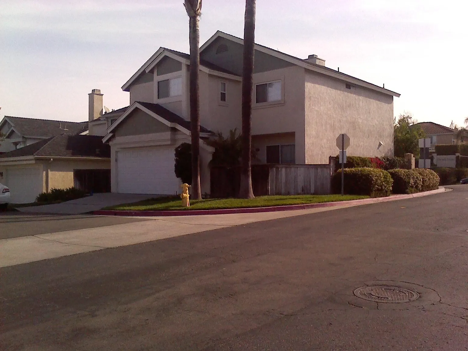 4 bed, 2.5 bath, 1700 sqft, $3,990 — Photo 2