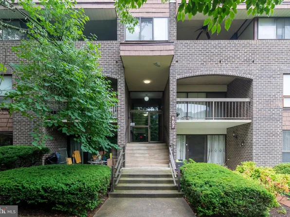 407 Christopher Ave APT 31, Gaithersburg, MD 20879