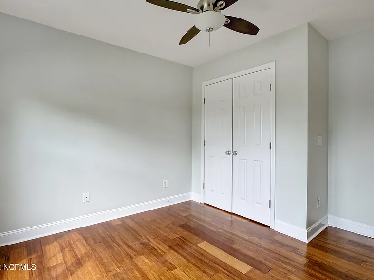 611 Catamaran Dr — Photo 21