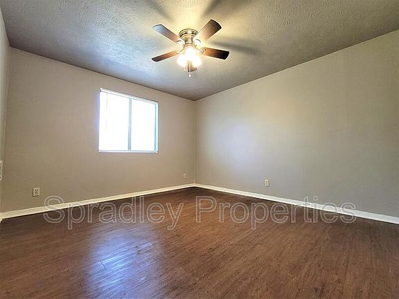 5th image of 608 John Paul Jones Dr APT 166