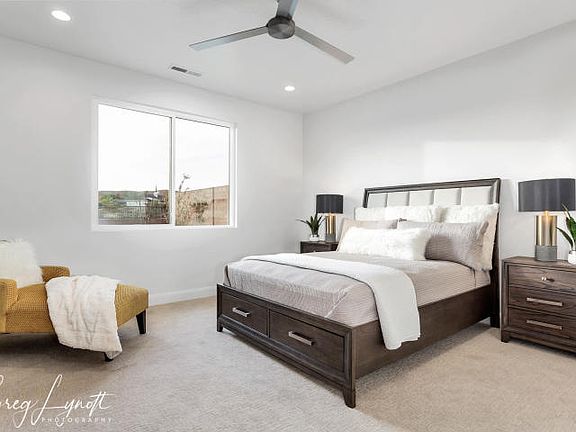 4th image of 862 N Camino Pico