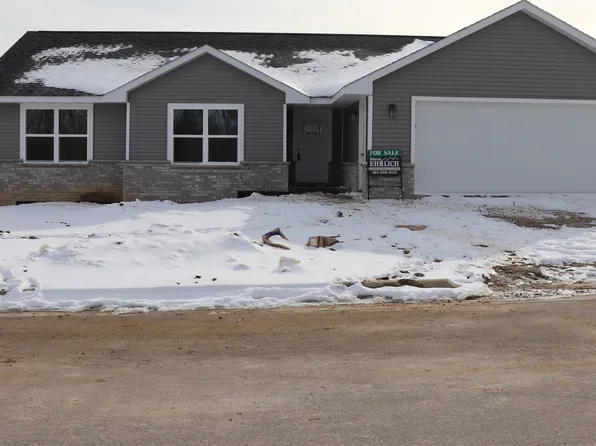 2024 Sky Blue Dr, Dubuque, IA 52001