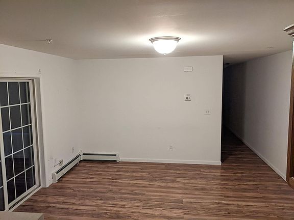 5th image of 104 Thatcher St APT 1