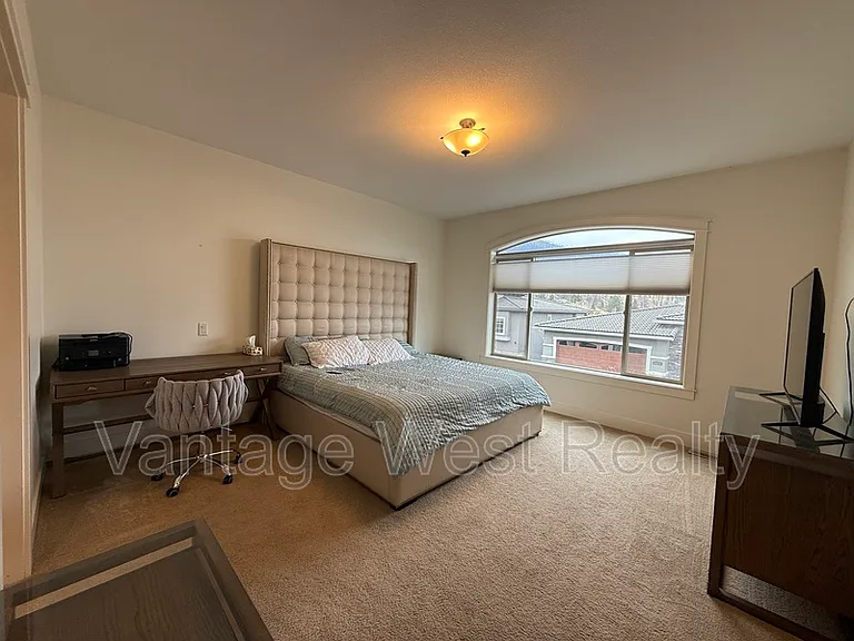 1588 Marina Way — Photo 31