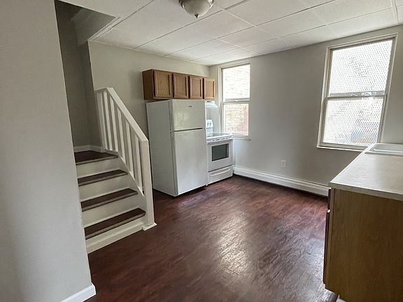 5th image of 215 Mulberry St #1