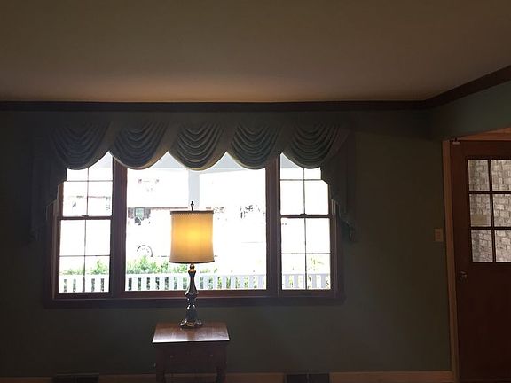 2nd image of 444 Viola Ave
