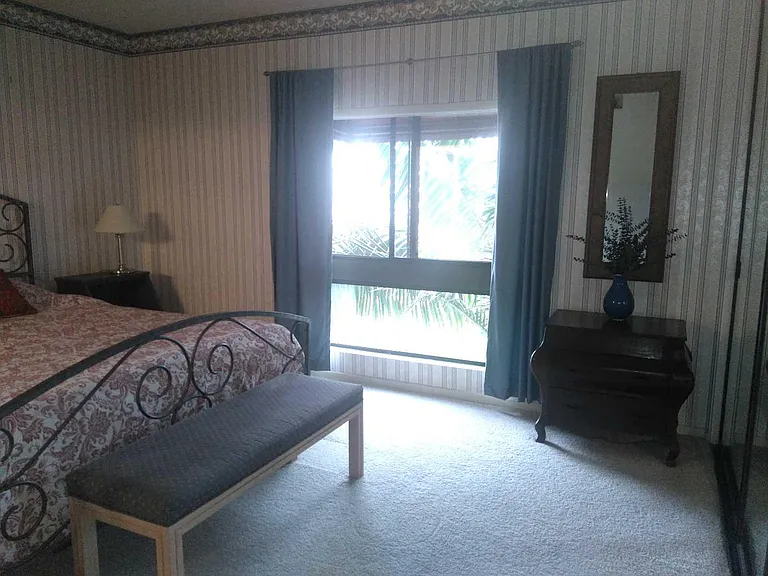 PRIMARY SUITE....SPACIOUS!