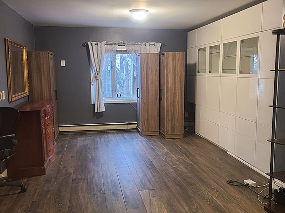 5th image of 2401 Rossett St