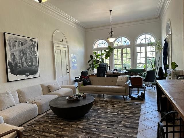 1st image of 1815 Broadway APT 3