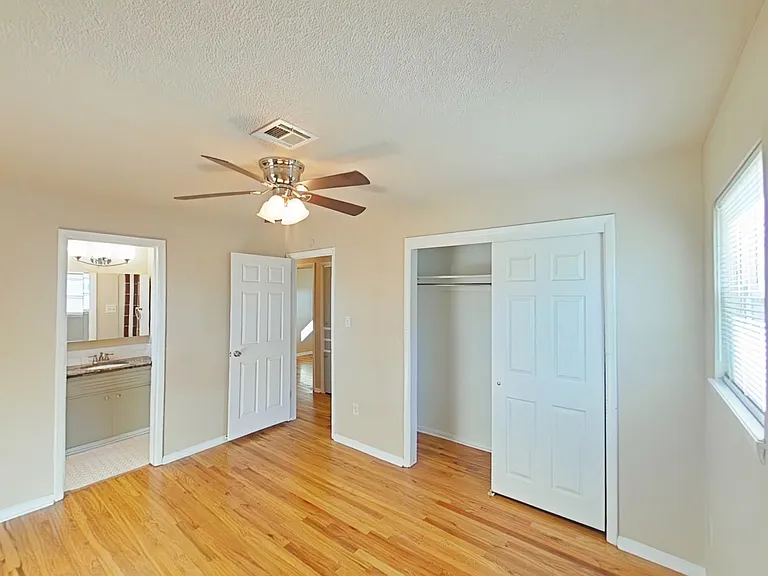 1725 NW 48th St — Photo 11