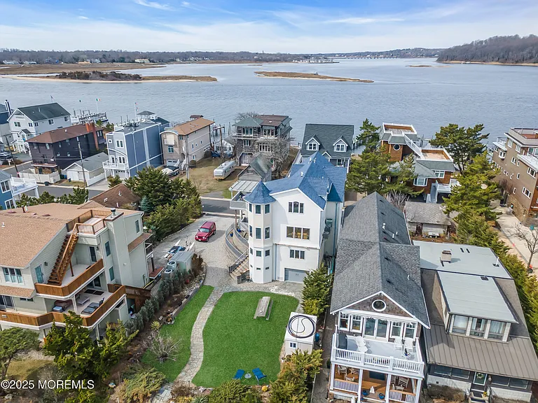 492 Ocean Ave — Photo 89