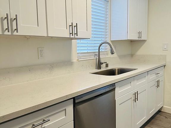 5th image of 4122 Palmwood Dr #4