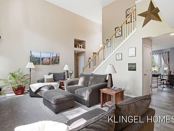 4th image of 14936 Woodacre Ct