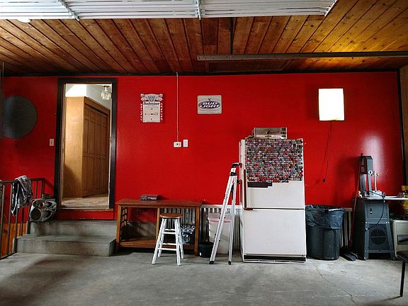 3rd image of 709 Jefferson Ave