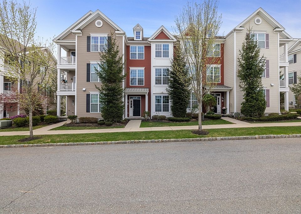 1st image of 57 Townsend Blvd #57
