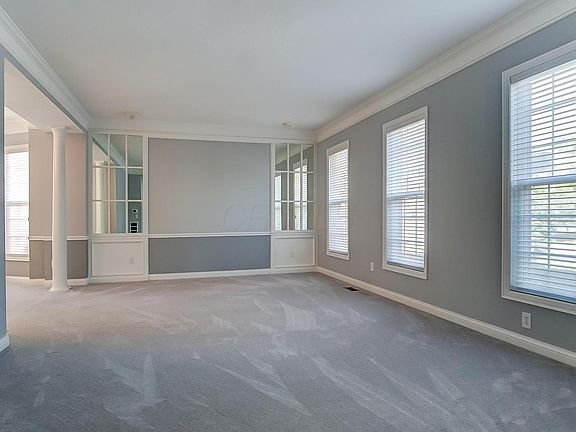 2nd image of 4859 Sloane Pl