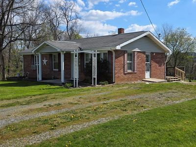 136 Virginia Ave, Max Meadows, VA, 24360