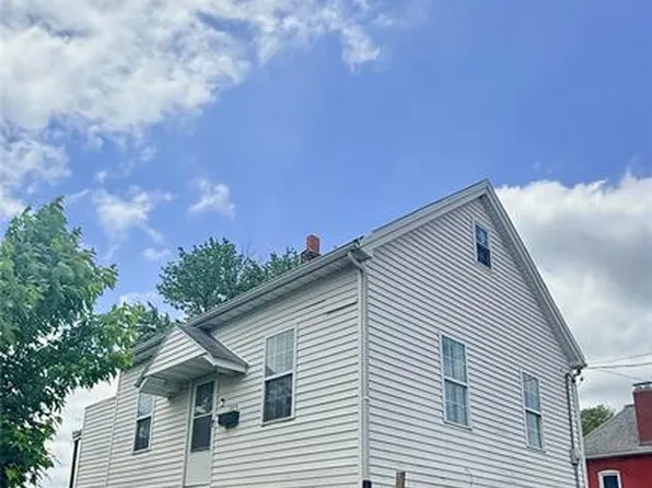 1025 E 7th St, Alton, IL 62002