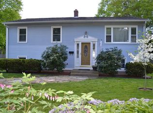16 Elm St, Coventry, RI 02816